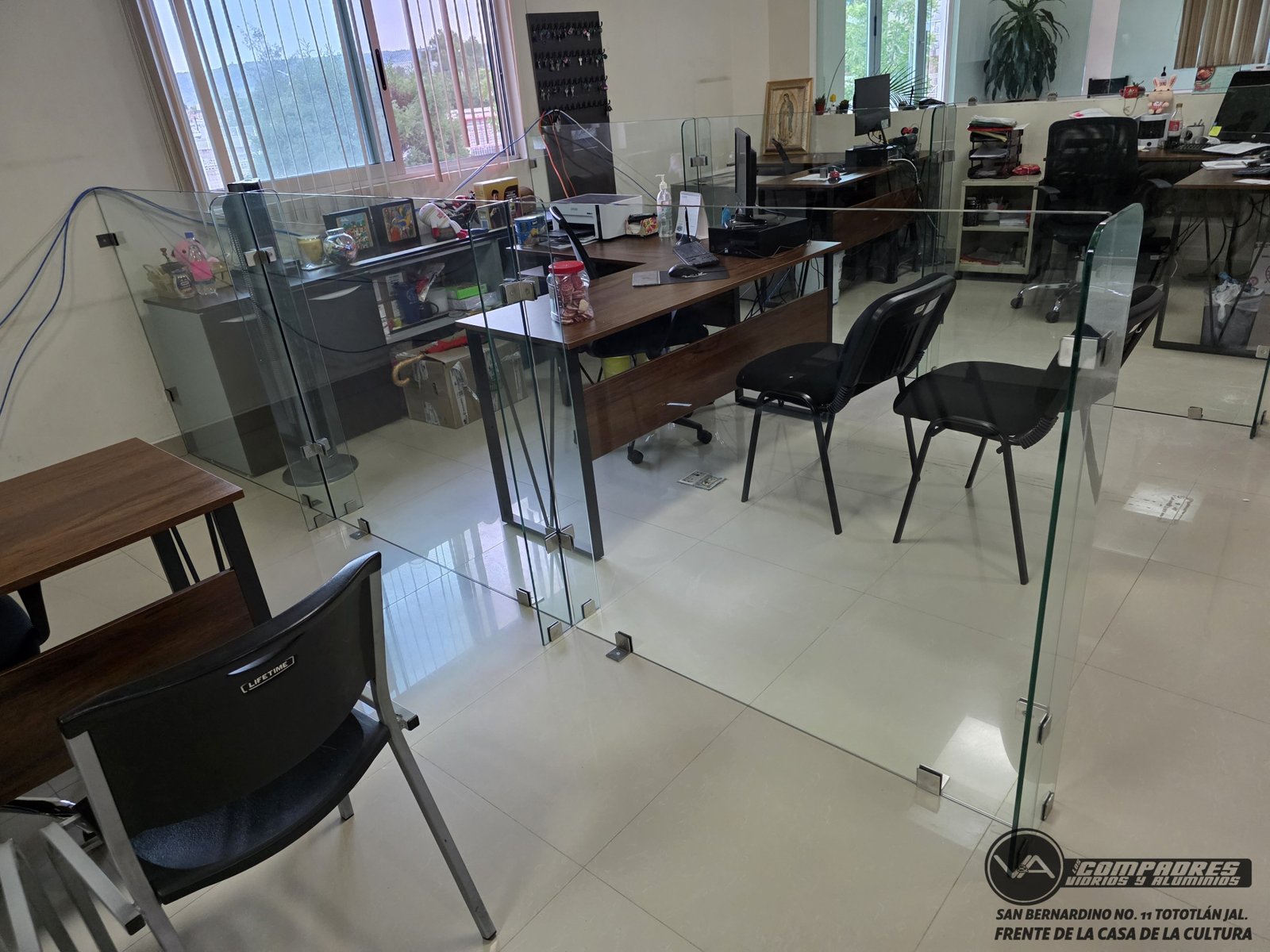 Division oficinas vidrio