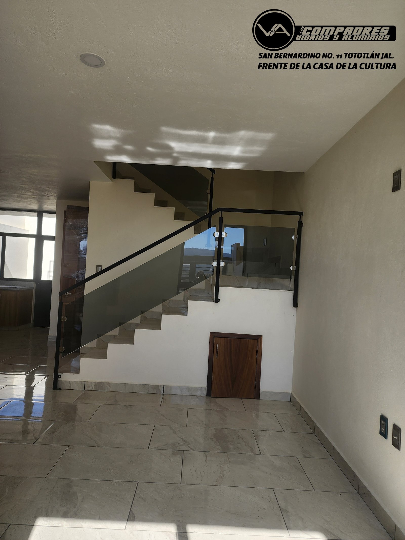 Barandal acero y vidrio