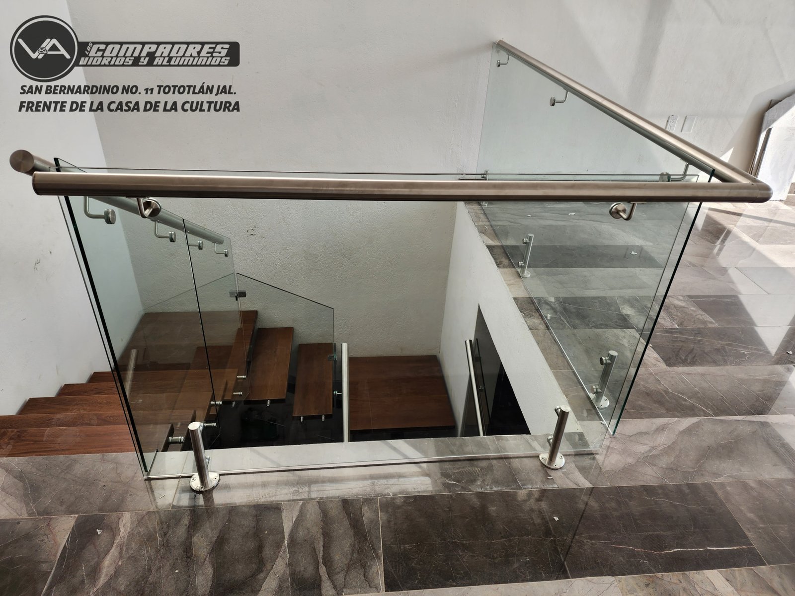 Barandal acero inoxidable y vidrio