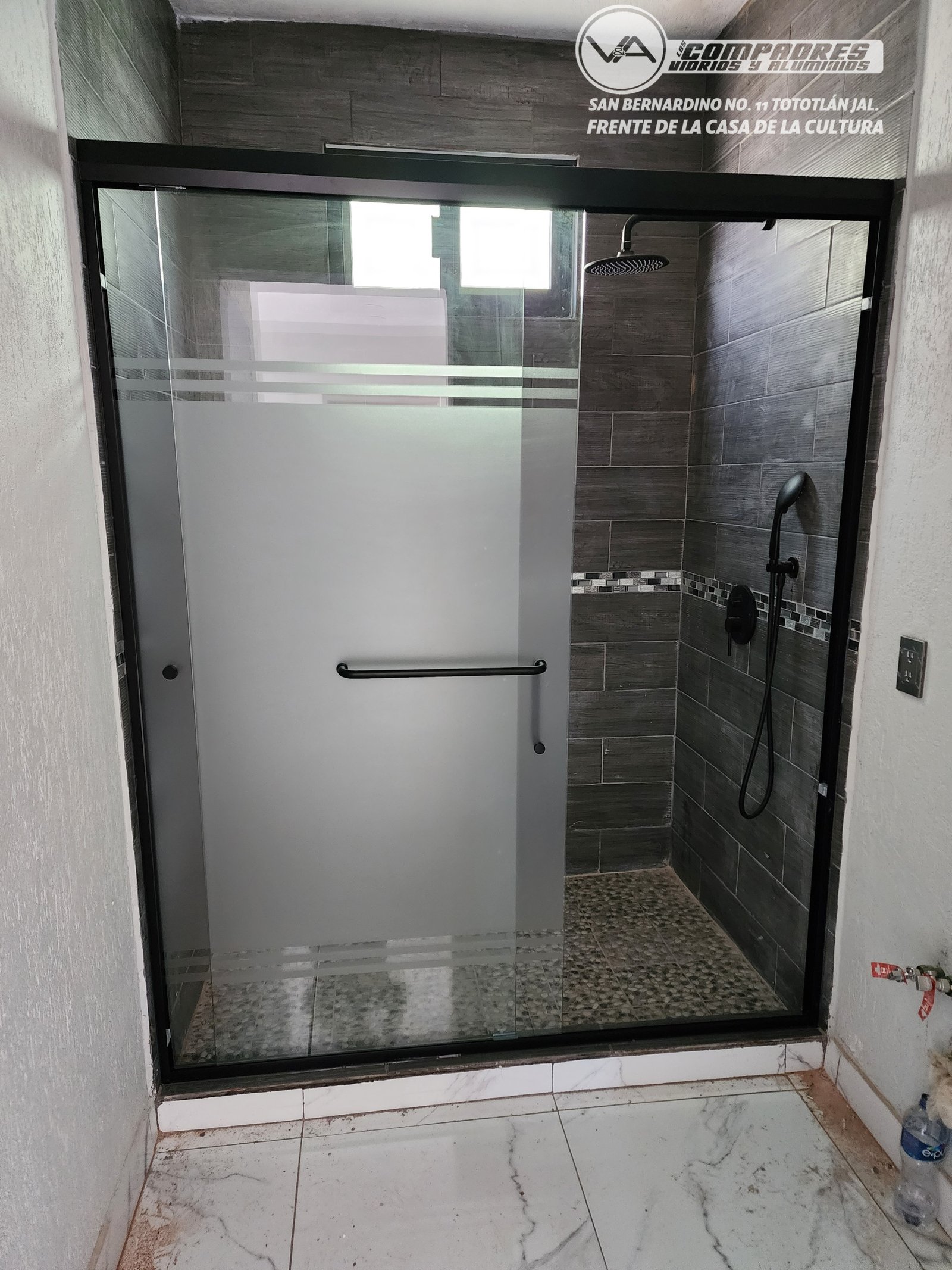 Cancel de baño rio bravo jaladera toallero