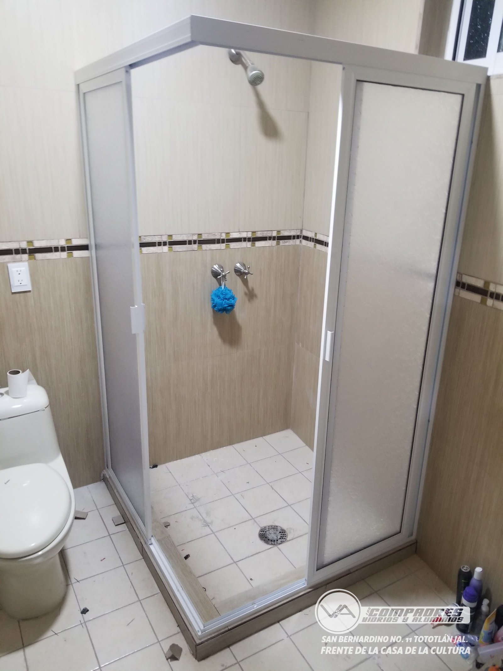 Division de baño escuadra