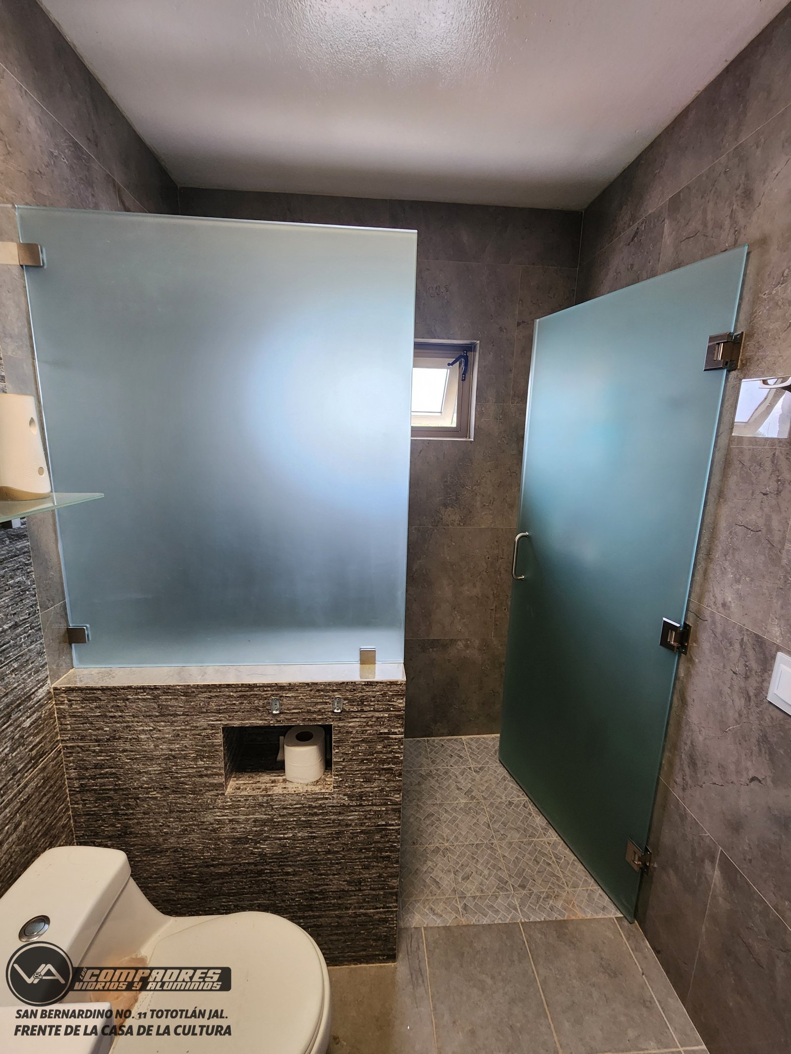 Division de baño en satin 9mm